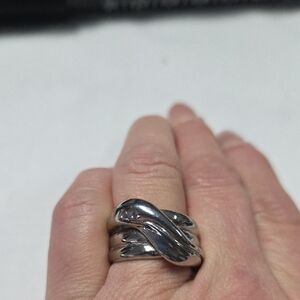 Silver Twisted Band Ring